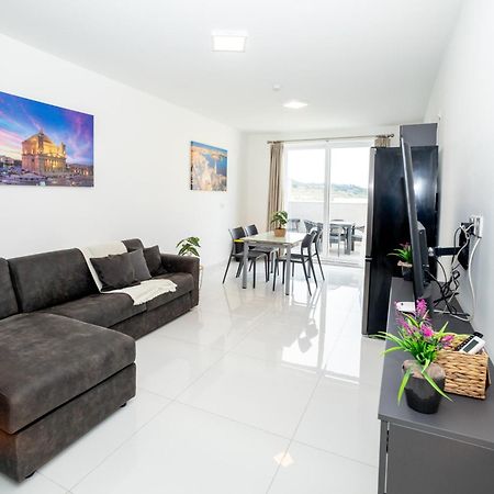New And Modern Home In Bugibba, Great Location St. Paul's Bay Exterior photo
