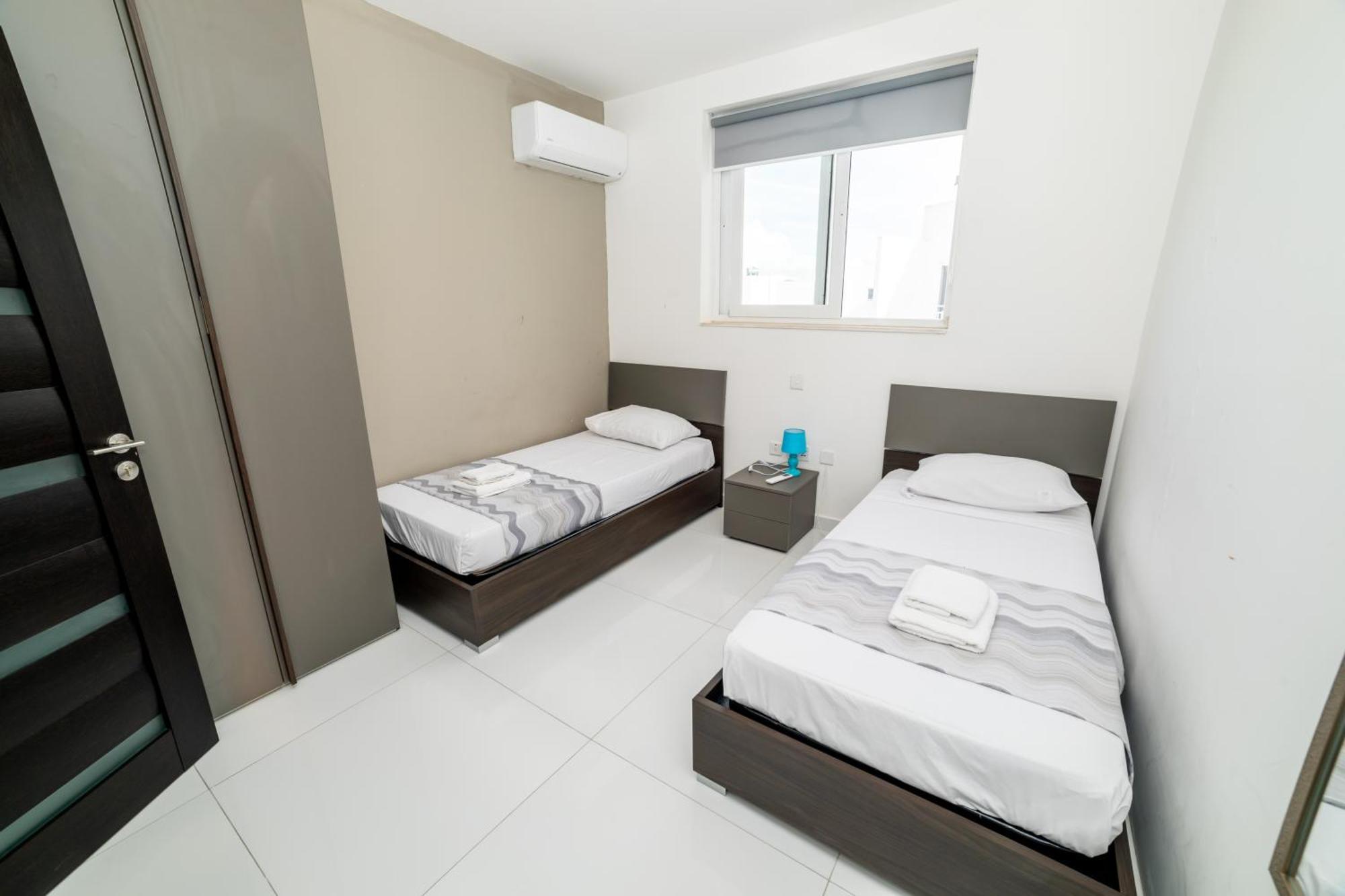 New And Modern Home In Bugibba, Great Location St. Paul's Bay Exterior photo