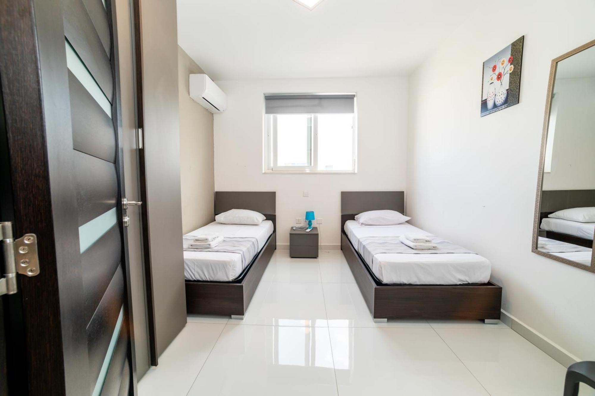New And Modern Home In Bugibba, Great Location St. Paul's Bay Exterior photo