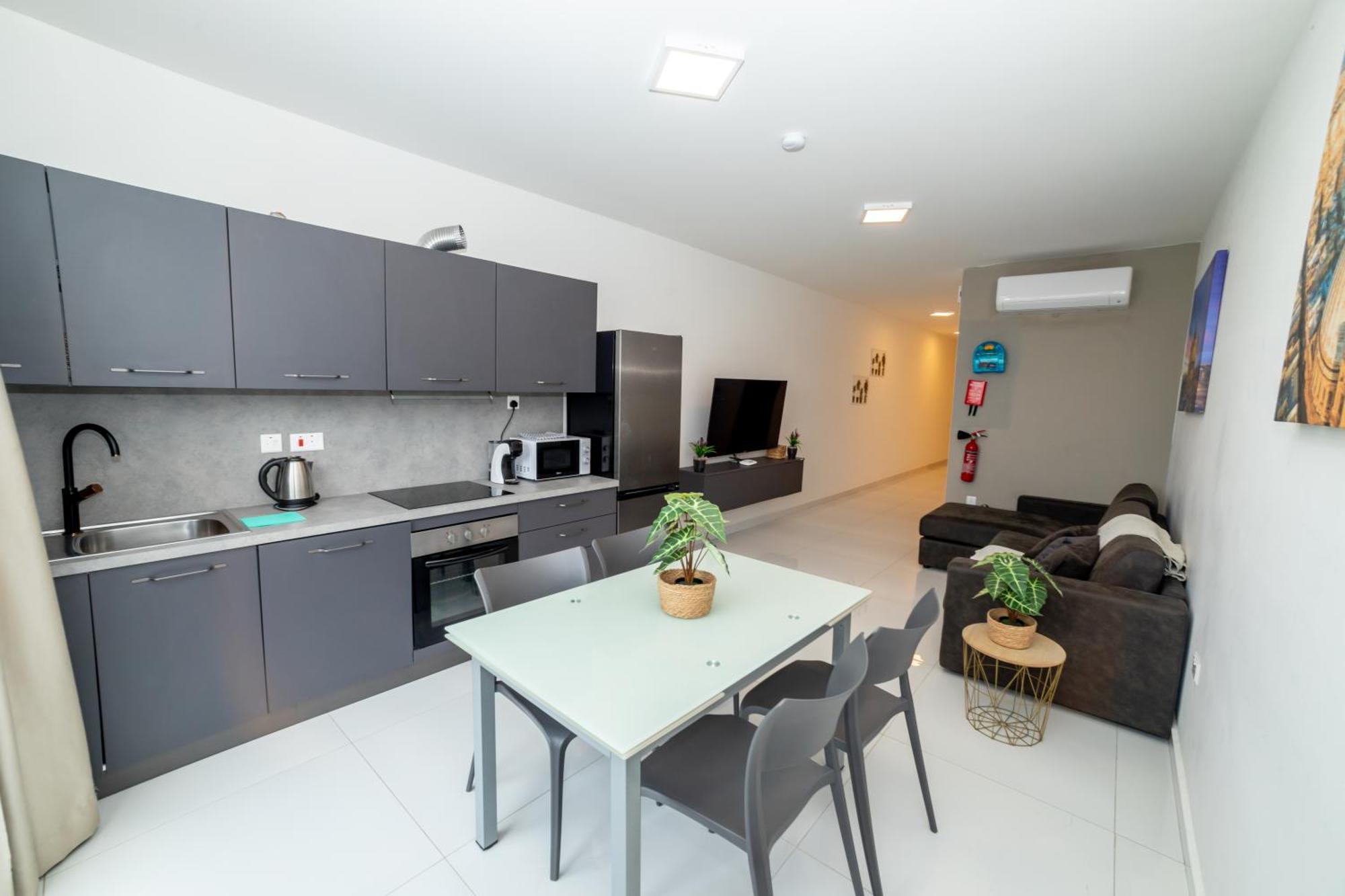 New And Modern Home In Bugibba, Great Location St. Paul's Bay Exterior photo